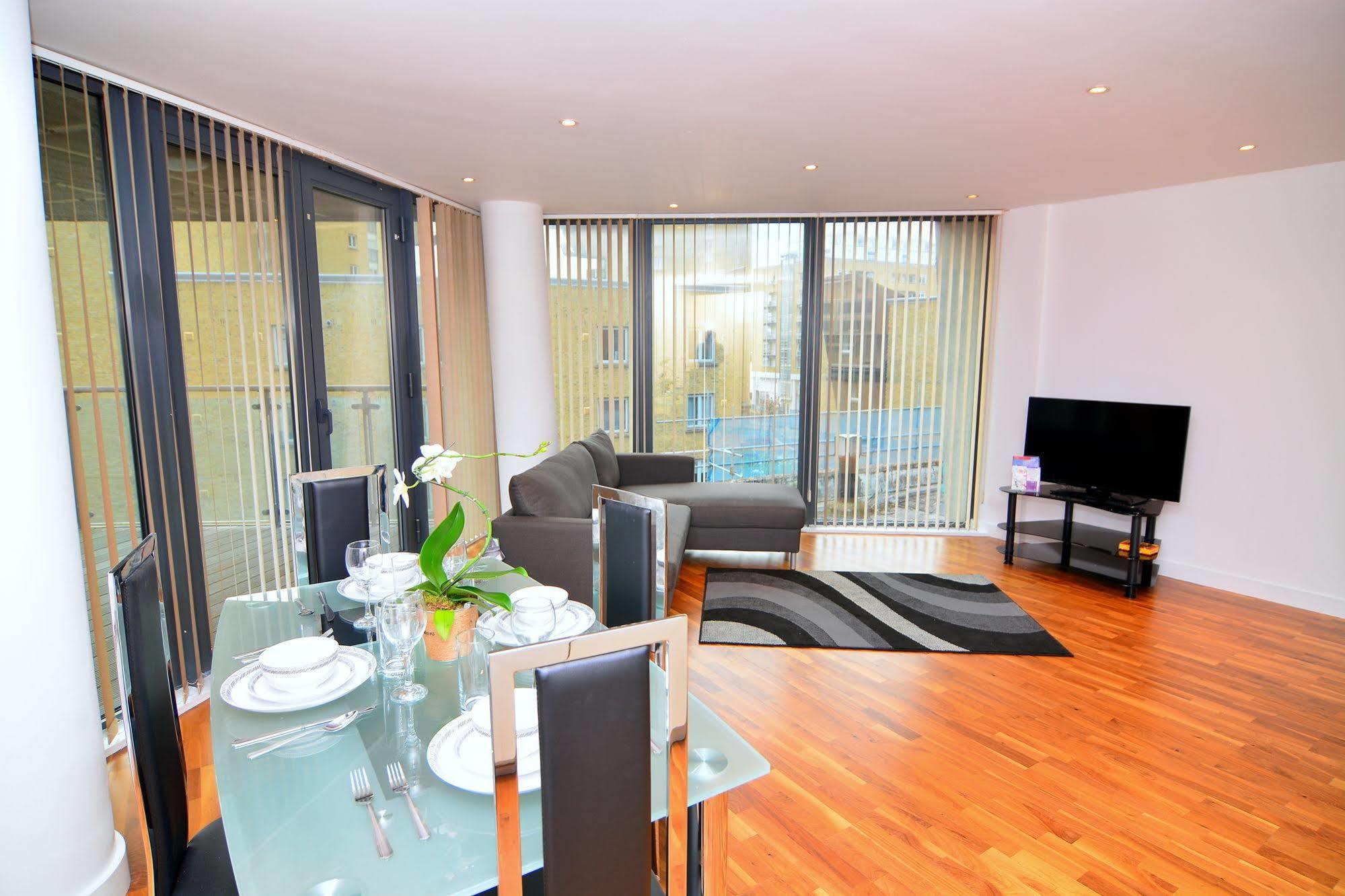 Apartment Wharf - Canary South London Ngoại thất bức ảnh