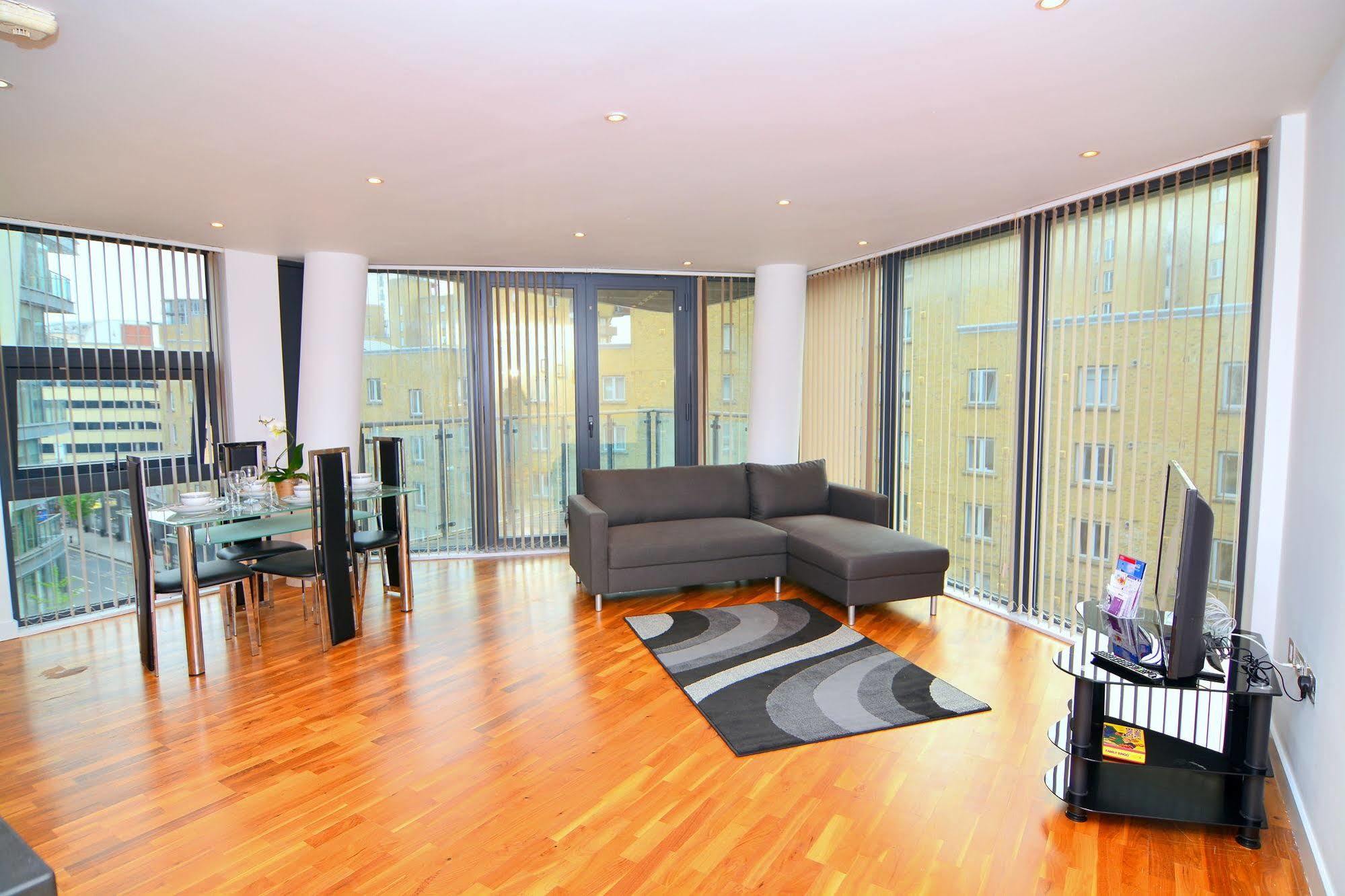 Apartment Wharf - Canary South London Ngoại thất bức ảnh